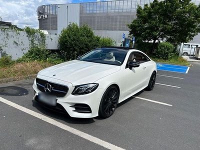 Mercedes E300