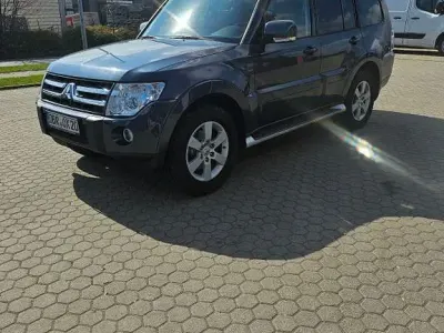 Usata Mitsubishi Pajero 170 CV (125 kW) 2007 Grigio SUV