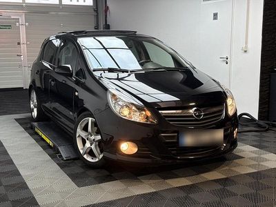Używany Opel Corsa OPC 101 KM (74 kW) 2010 Czarny Hatchback