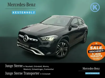 Gebraucht Mercedes GLA200 163 PS (119 kW) 2023 Schwarz SUV