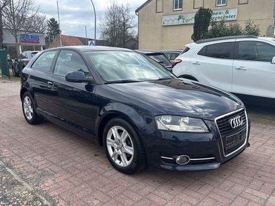 Gebraucht Audi A3 Attraction 105 PS (77 kW) 2011 Blau Kleinwagen