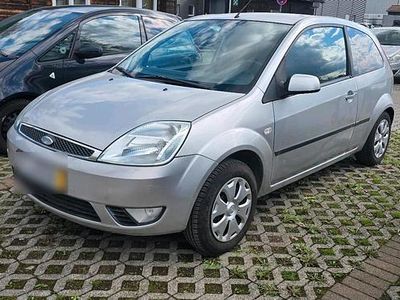 Gebraucht Ford Fiesta 80 PS (58 kW) 2005 Kleinwagen
