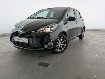 Gebraucht Toyota Yaris Hybrid Club 101 PS (74 kW) 2019 Black mica Kleinwagen