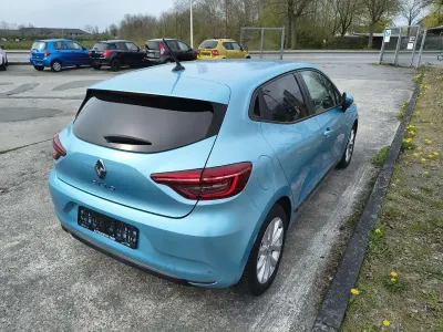 Gebraucht Renault Clio Experience 101 PS (74 kW) 2020 Celadon blue Kleinwagen