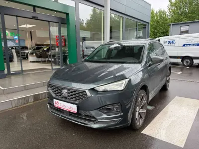 Gebraucht Seat Tarraco FR 150 PS (110 kW) 2023 "camouflage" gr]n SUV