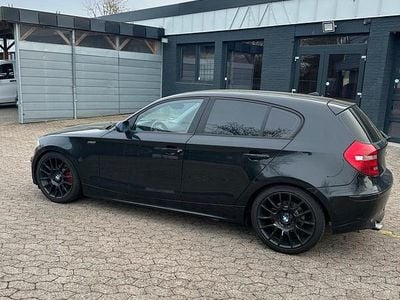 Second-hand BMW 118 129 CP (94 kW) 2006 Negru Hatchback