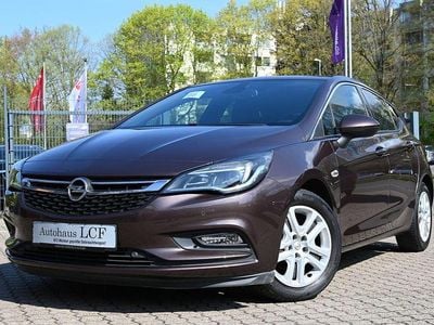 Second-hand Opel Astra Dynamic 150 CP (110 kW) 2016 Maro Berlinǎ