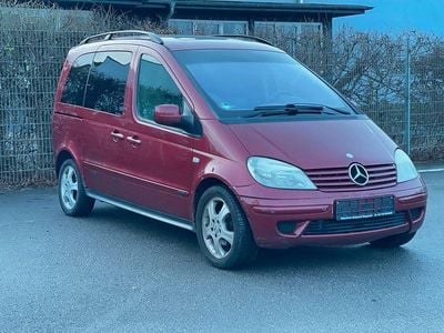 Gebraucht Mercedes Vaneo 125 PS (91 kW) 2003 Rot Van / Kleinbus