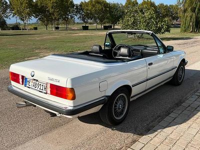 Gebraucht BMW 325 171 PS (125 kW) 1989 Weiß Cabrio