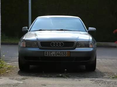 Gebraucht Audi A4 101 PS (74 kW) 1998 Silber Limousine