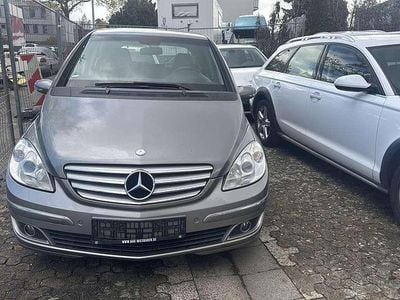 Gebraucht Mercedes B200 136 PS (100 kW) 2008 Kometgrau  metalliclack Van / Kleinbus
