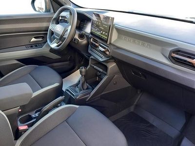 Gebraucht Dacia Duster Extreme 131 PS (96 kW) 2024 Zeder grün SUV