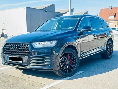 Second-hand Audi Q7 Comfort 272 CP (200 kW) 2017 Negru SUV