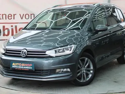 Używany VW Touran 150 KM (110 kW) 2017 Szary Minivan