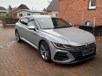 Grau Gebraucht 2021 VW Arteon R Kombi | 32.500 € (Fairer Preis)