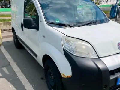 Gebraucht Fiat Fiorino 75 PS (55 kW) 2009 Weiß Van / Kleinbus
