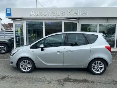 Gebraucht Opel Meriva drive 120 PS (88 kW) 2016 Silber Van / Kleinbus