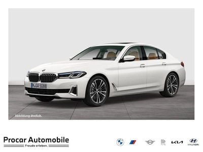 Second-hand BMW 530 Luxury Line 286 CP (210 kW) 2021 Alb Berlinǎ