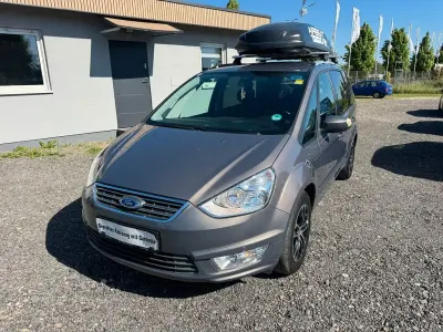 Gebraucht Ford Galaxy Trend 116 PS (85 kW) 2011 Braun Van / Kleinbus
