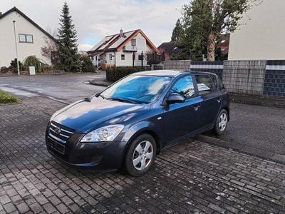 Gebraucht Kia Ceed EX 109 PS (80 kW) 2009 Grau Kleinwagen