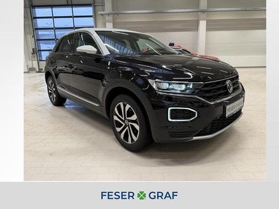 Gebraucht VW T-Roc Active 150 PS (110 kW) 2021 Deep black perleffekt pure white SUV