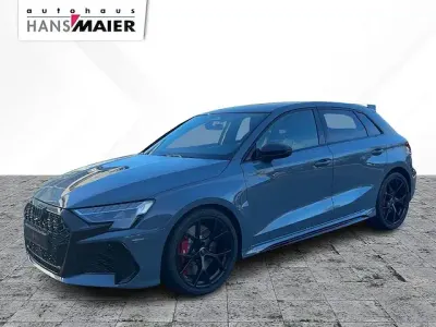 Gebraucht Audi RS3 Sportback Comfort 400 PS (294 kW) 2026 Kemoragrau metallic Kleinwagen