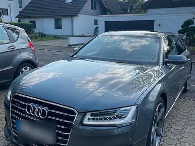 Audi A8L