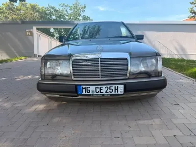 Gebraucht Mercedes 300 179 PS (131 kW) 1989 Grau Coupé
