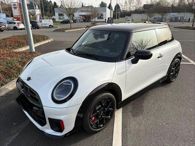 Gebraucht Mini John Cooper Works 231 PS (169 kW) 2025 Weiß Kleinwagen