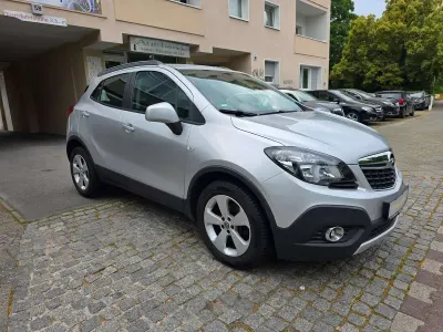 Gebraucht Opel Mokka Edition 136 PS (100 kW) 2015 Argon silber/ice silver (m2) SUV