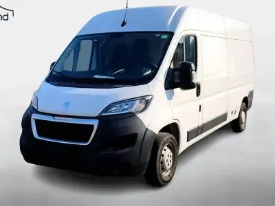 Second-hand Peugeot Boxer 140 CP (102 kW) 2024 Alb Van