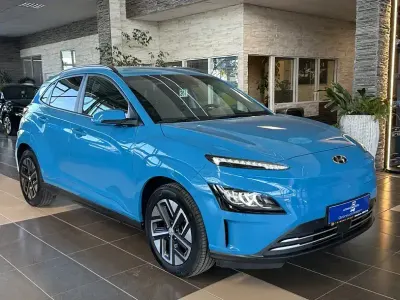 Second-hand Hyundai Kona Trend 100 kW (136 CP) 2022 Albastru SUV