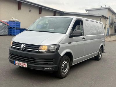 Silber Gebraucht 2018 VW Transporter Van | 10.900 €