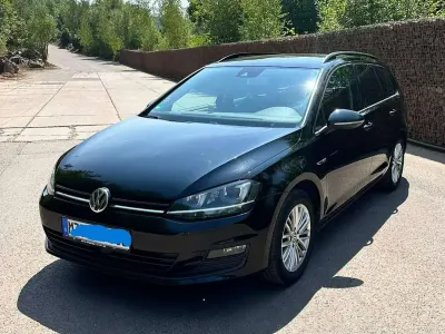Gebraucht VW Golf VII Comfortline 110 PS (80 kW) 2014 Schwarz Kombi