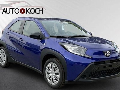 Neu Toyota Aygo X Business Edition 72 PS (52 kW) 2025 Blau SUV