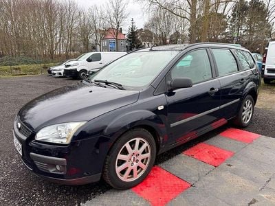 Gebraucht Ford Focus Trend 101 PS (74 kW) 2005 Blau Kombi