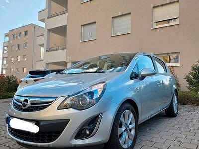 Gebraucht Opel Corsa 101 PS (74 kW) 2012 Silber Kleinwagen