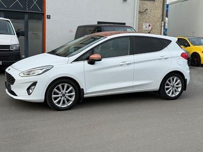 Gebraucht Ford Fiesta Titanium 101 PS (74 kW) 2017 Weiß Limousine