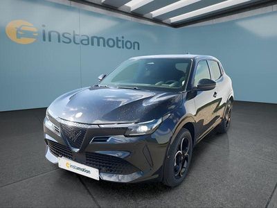 Neu Alfa Romeo GT Junior 136 PS (100 kW) 2026 Schwarz SUV