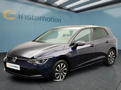 Second-hand VW Golf VIII 116 CP (85 kW) 2022 Albastru Hatchback