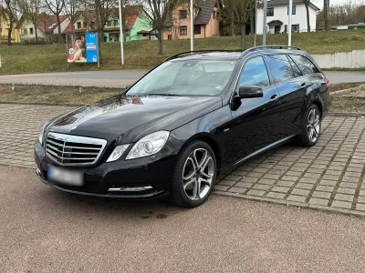 Gebraucht Mercedes E300 2010 Schwarz Kombi