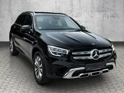 Gebraucht Mercedes GLC220 194 PS (142 kW) 2021 Schwarz SUV