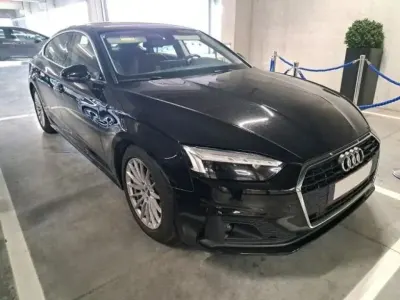 Gebraucht Audi A5 Sportback Ambiente 163 PS (119 kW) 2020 Mythosschwarz metallic (metallic) Kleinwagen
