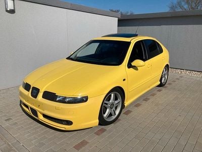 Usata Seat Leon Sport 150 CV (110 kW) 2004 Giallo Utilitaria