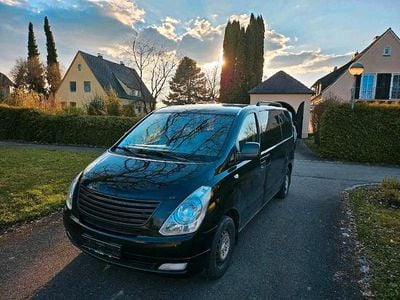 Gebraucht Hyundai H-1 182 PS (133 kW) 2012 Schwarz Van / Kleinbus