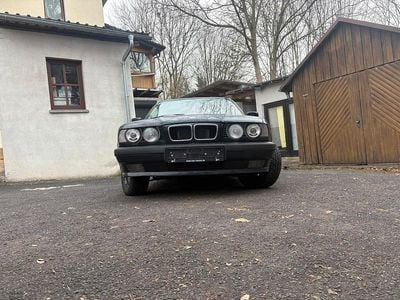 Gebraucht BMW 525 143 PS (105 kW) 1994 Grün Limousine