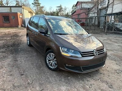 Second-hand VW Sharan 140 CP (102 kW) 2010 Maro Monovolum