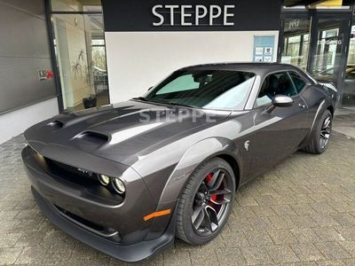 Destroyer grey clear coat. Gebraucht 2024 Dodge Challenger Coupé | 88.500 €