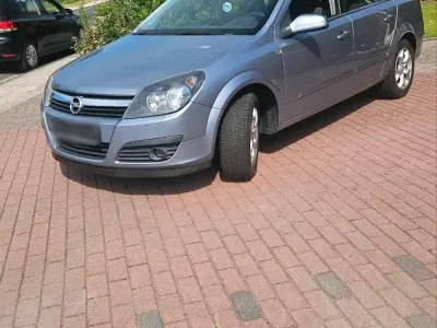 Gebraucht Opel Astra 2006 Grau Kombi