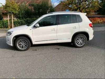 Gebraucht VW Tiguan R-line 2011 Weiß SUV